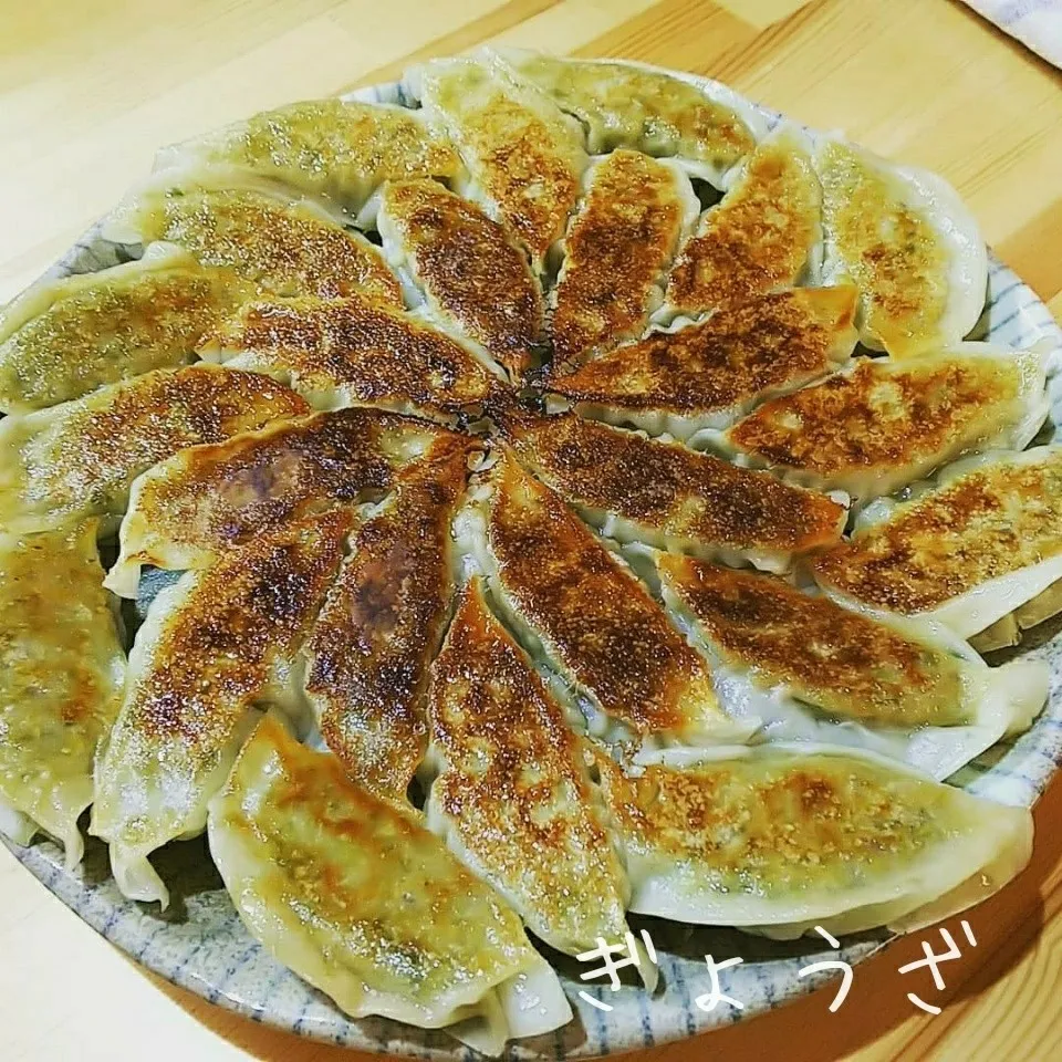 ＊餃子＊100個＊|薪clubさん