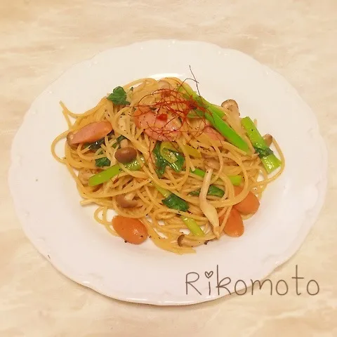 麺つゆバターで楽うま〜♡和風パスタ|りこもとさん