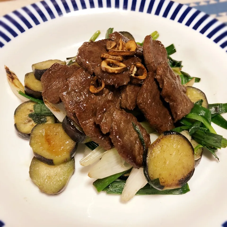 夏野菜と牛肉のおかず|みおさん