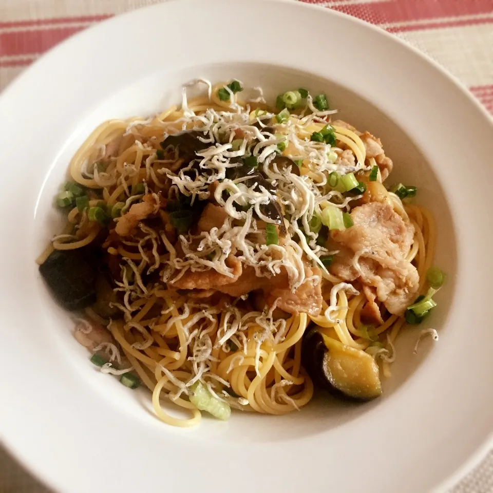 じゃこと茄子と豚肉の和風パスタ|みおさん