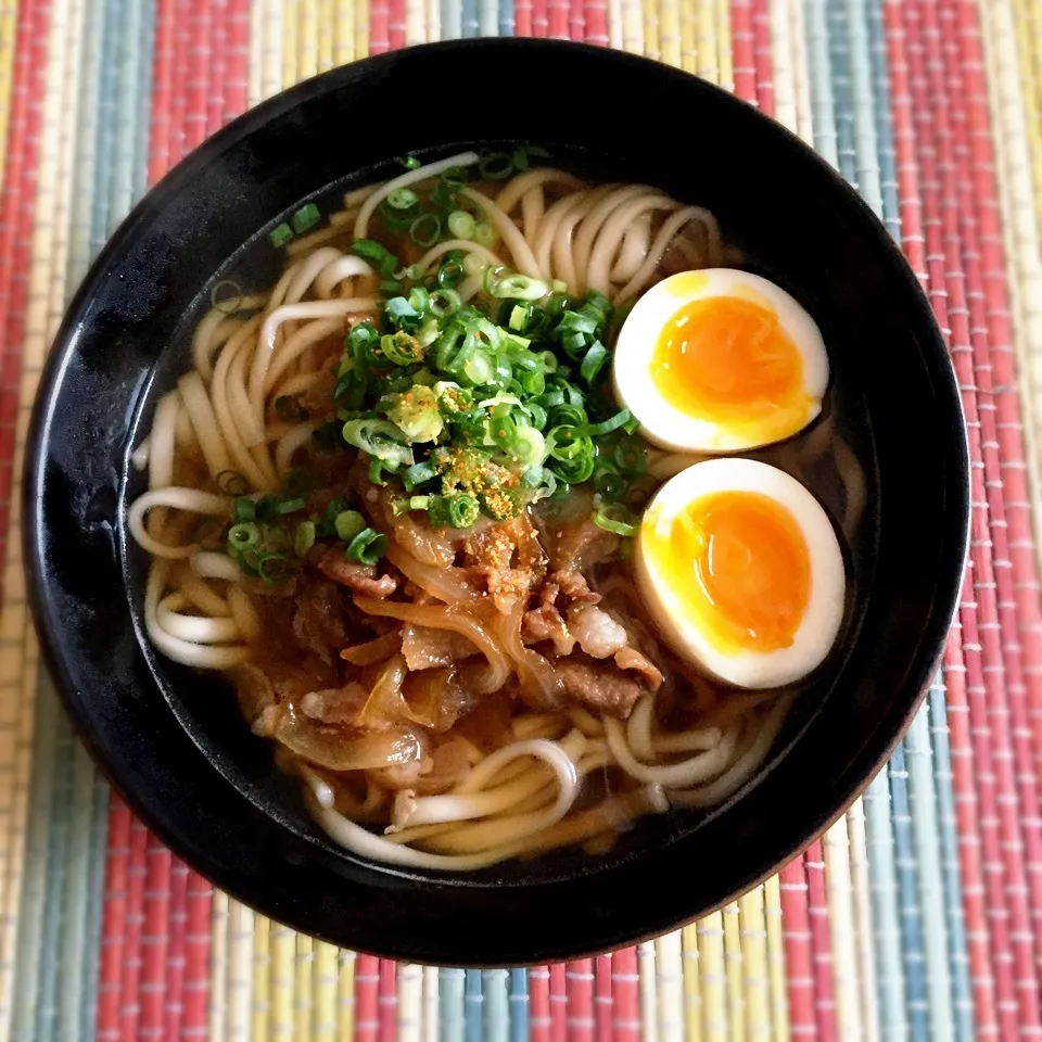 肉うどん〜半熟卵乗せ〜|みおさん