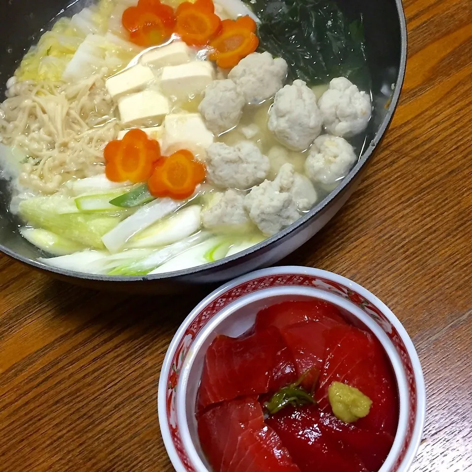 ともみん500投稿おめでとう！鰆のつみれ鍋と鮪丼|かずぴょんさん