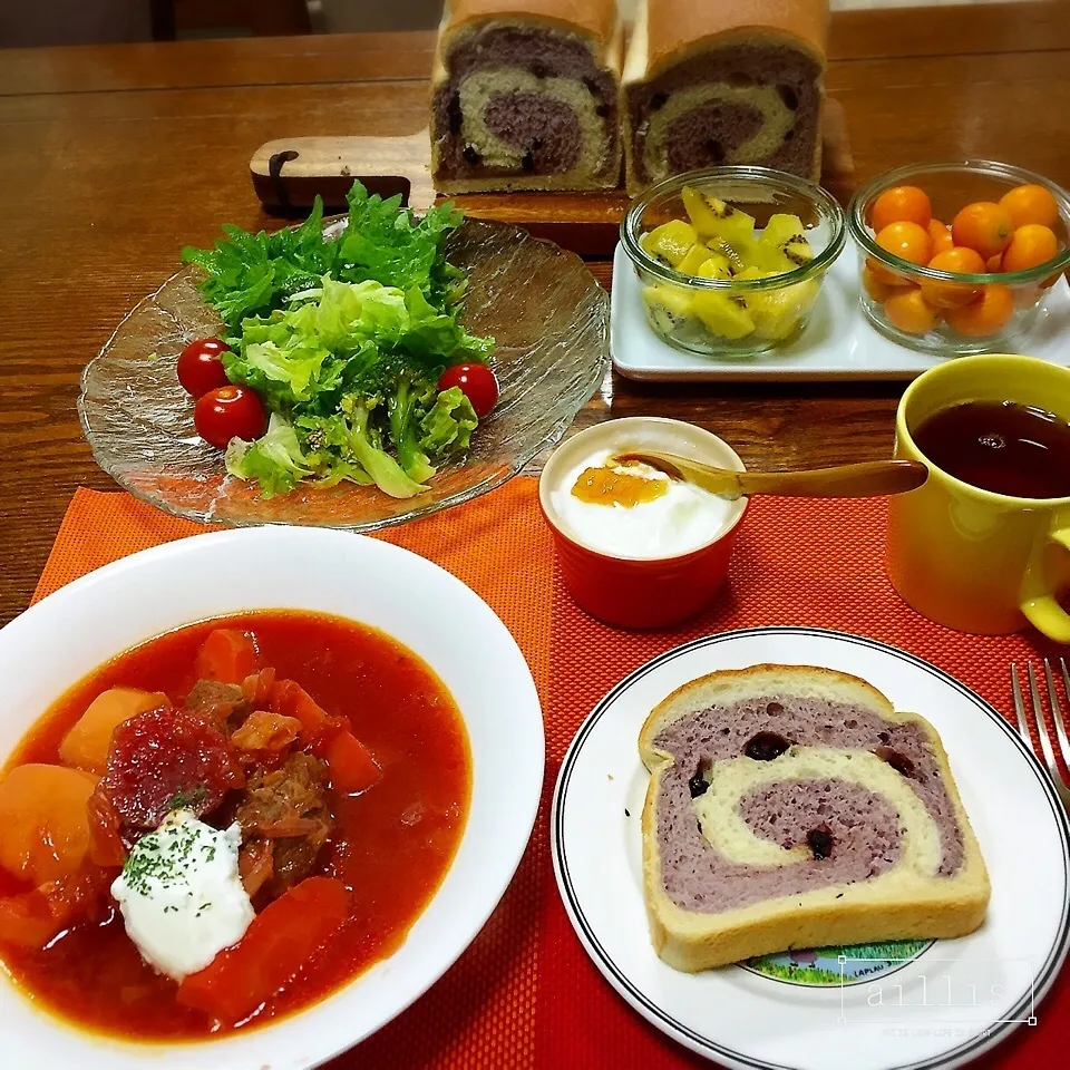 【圧力鍋】野菜たっぷり・牛スネとろ〜美味しいボルシチ～♬|かずぴょんさん