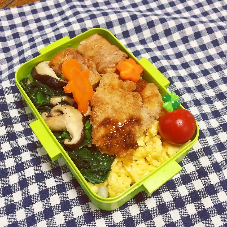 鯵フライ・豚肉巻き絹揚げのお弁当|かずぴょんさん