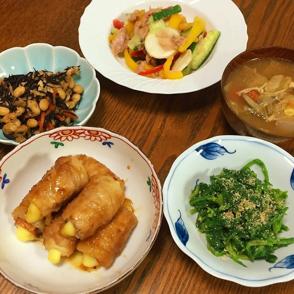 満足感！チーズ竹輪の肉巻き焼きの夕飯|かずぴょんさん