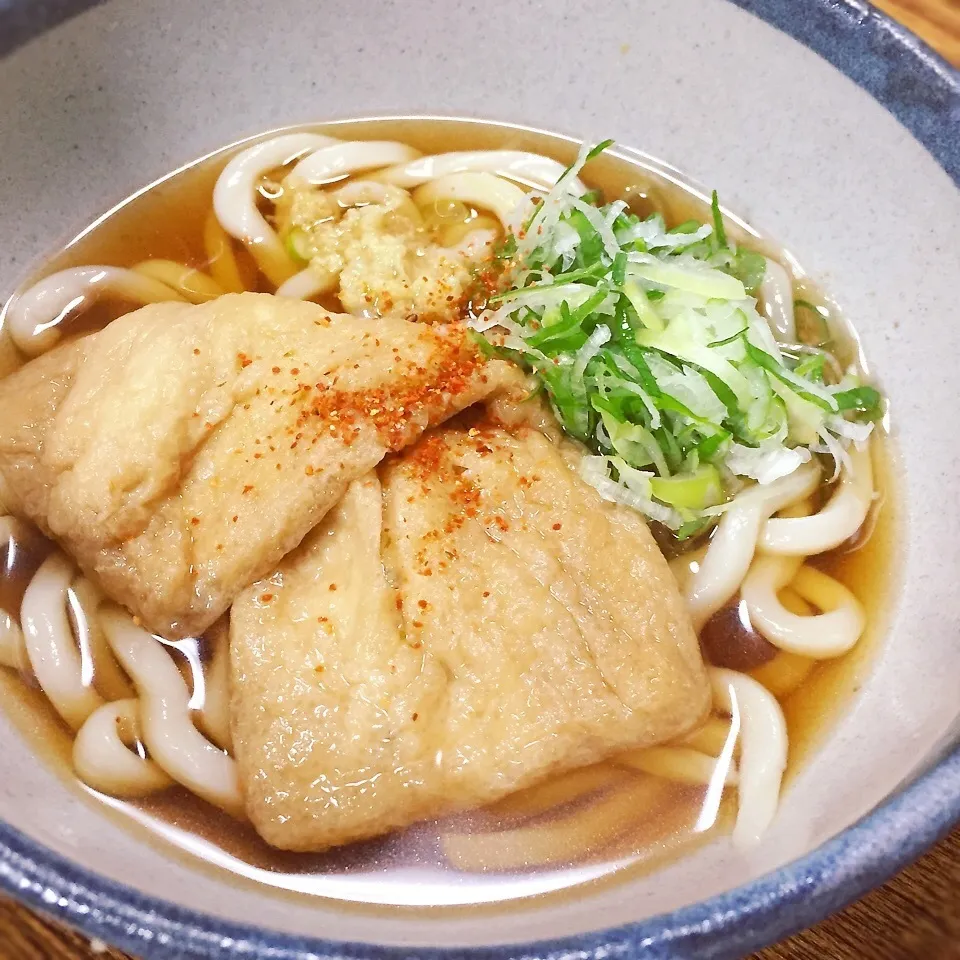 Snapdishの料理写真:お家で♪香川本格手打ち「もり家」のきつねうどん|かずぴょんさん