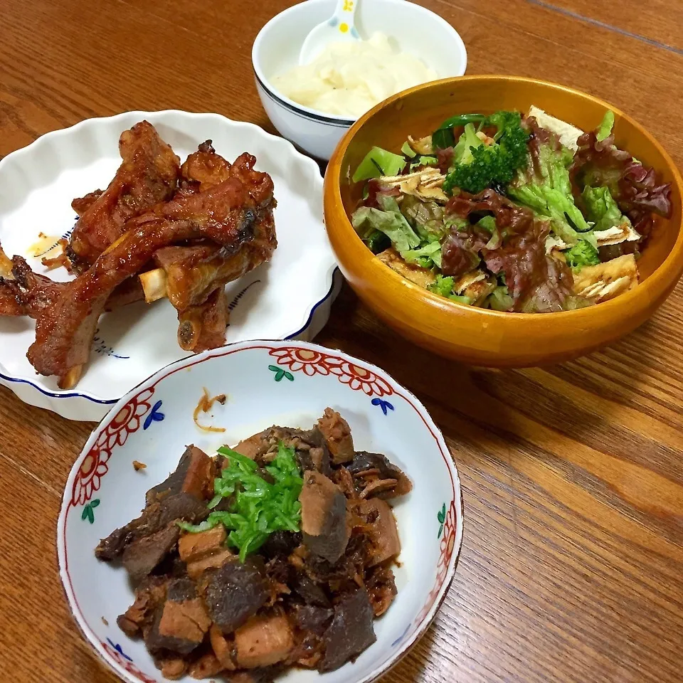 スペアリブ・鮪血合の煮物・マッシュポテト等の夕飯|かずぴょんさん