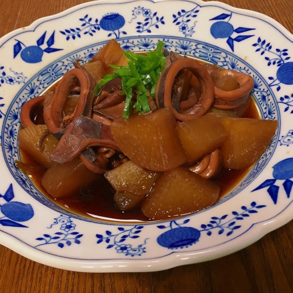 圧力鍋で「大根・するめいかの旨煮」|かずぴょんさん