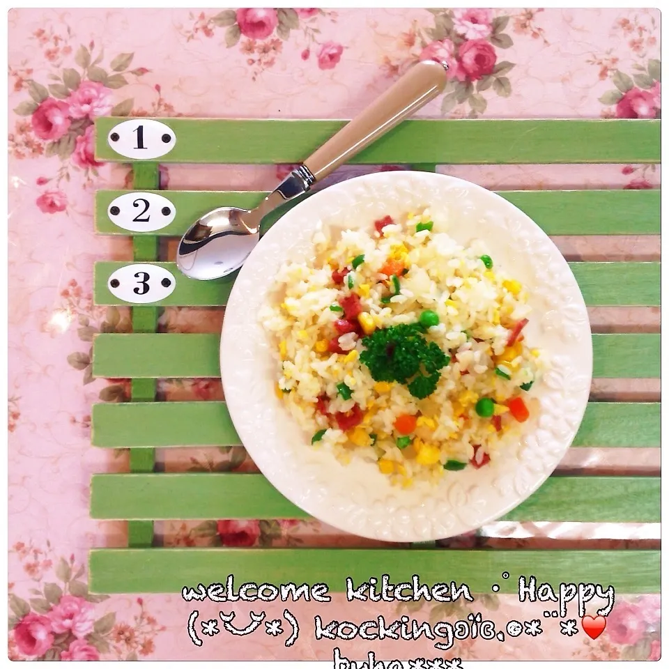 ʚïɞ.•失敗知らずの *野菜たっぷり バター炒飯¨*♥|ヒロさん