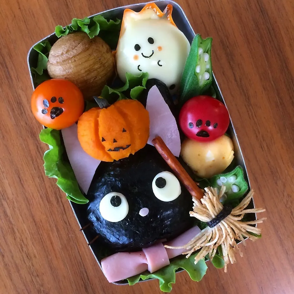 魔女の宅急便 ジジのハロウィン弁当|よしこ虫さん