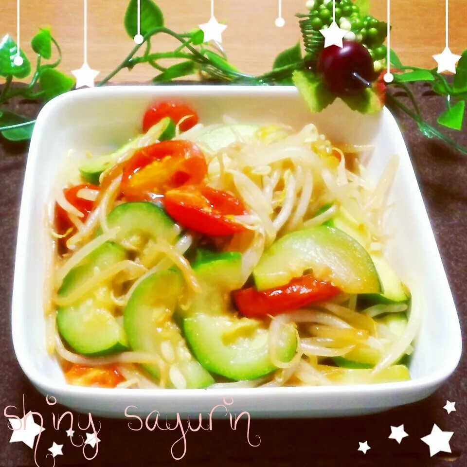 Snapdishの料理写真:残り野菜で簡単に野菜炒め☆|さゆりんさん