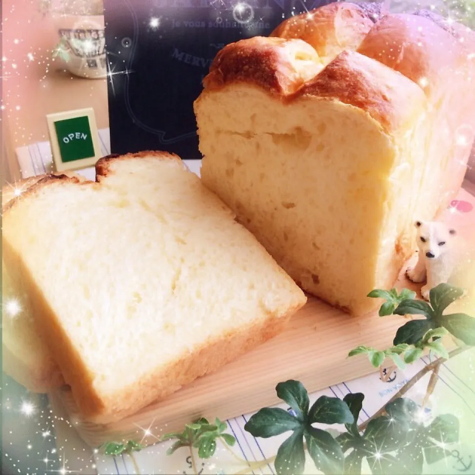 Snapdishの料理写真:♡ひなちゃんのホテル食パン♡de食パンデビュー♪|*ark7*さん