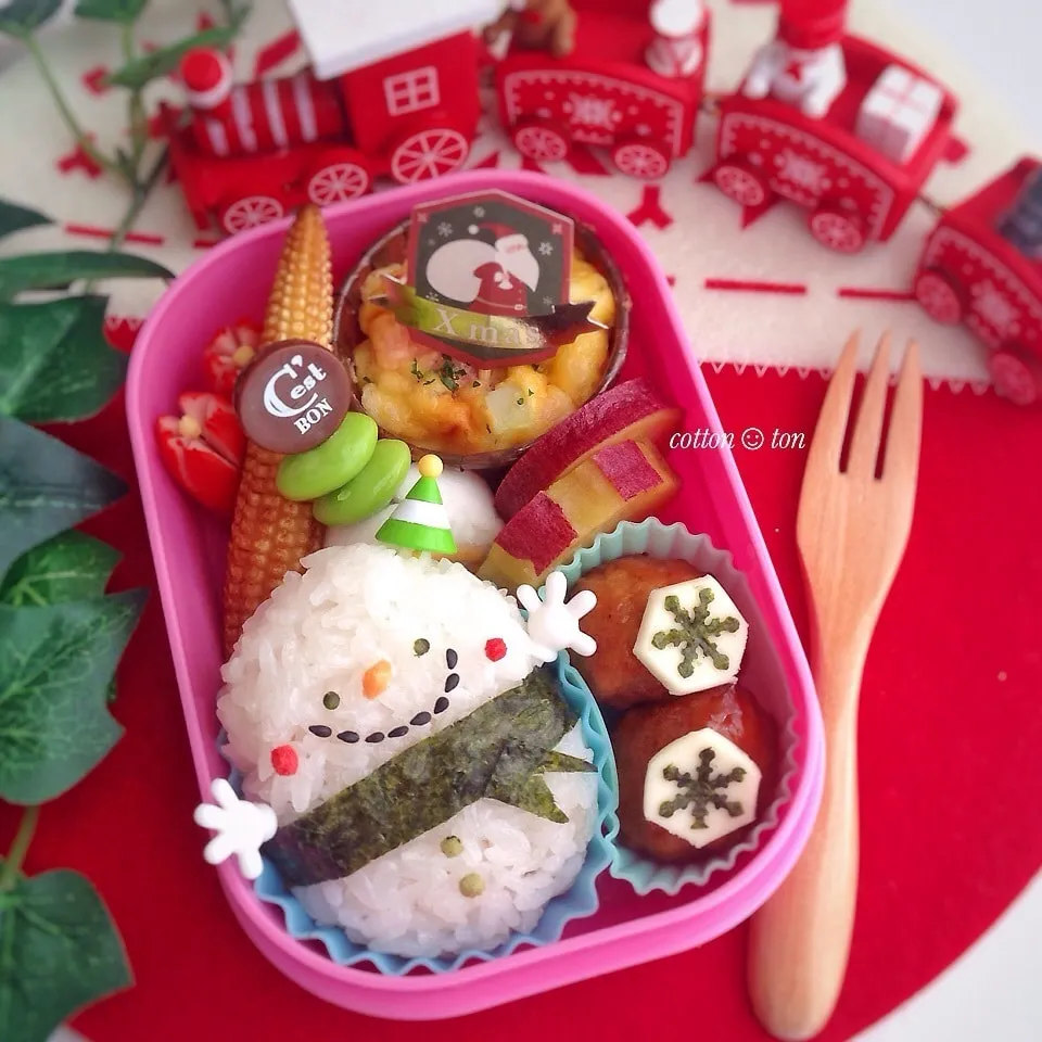 簡単♪♪楕円おにぎりで雪だるまくん弁当☆ありがとう秋のOSF|こっとんとんさん