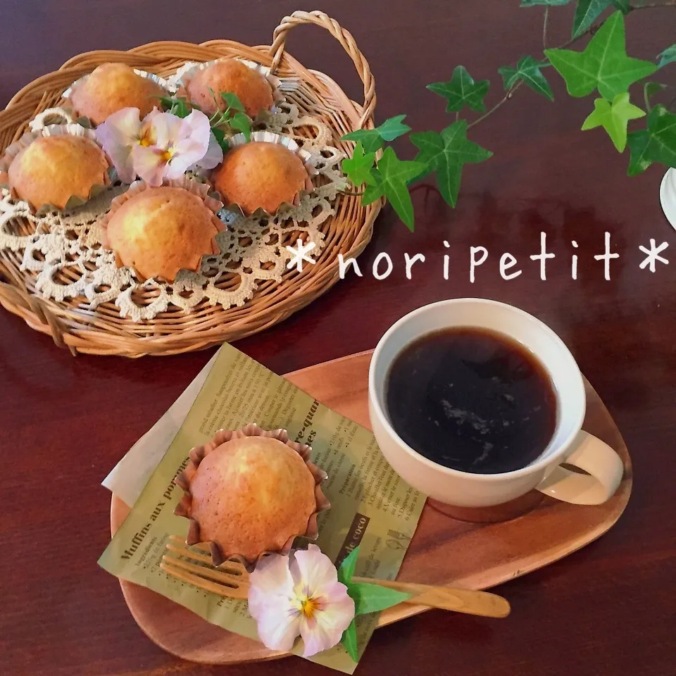 Snapdishの料理写真:簡単♡混ぜて焼くだけ♡はちみつマドレーヌ♡|noripetit(のりP)さん