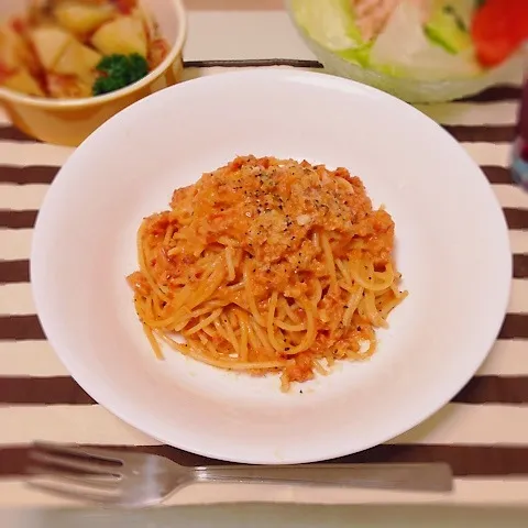 カニ缶で♡カニトマトクリームパスタ|こっとんとんさん