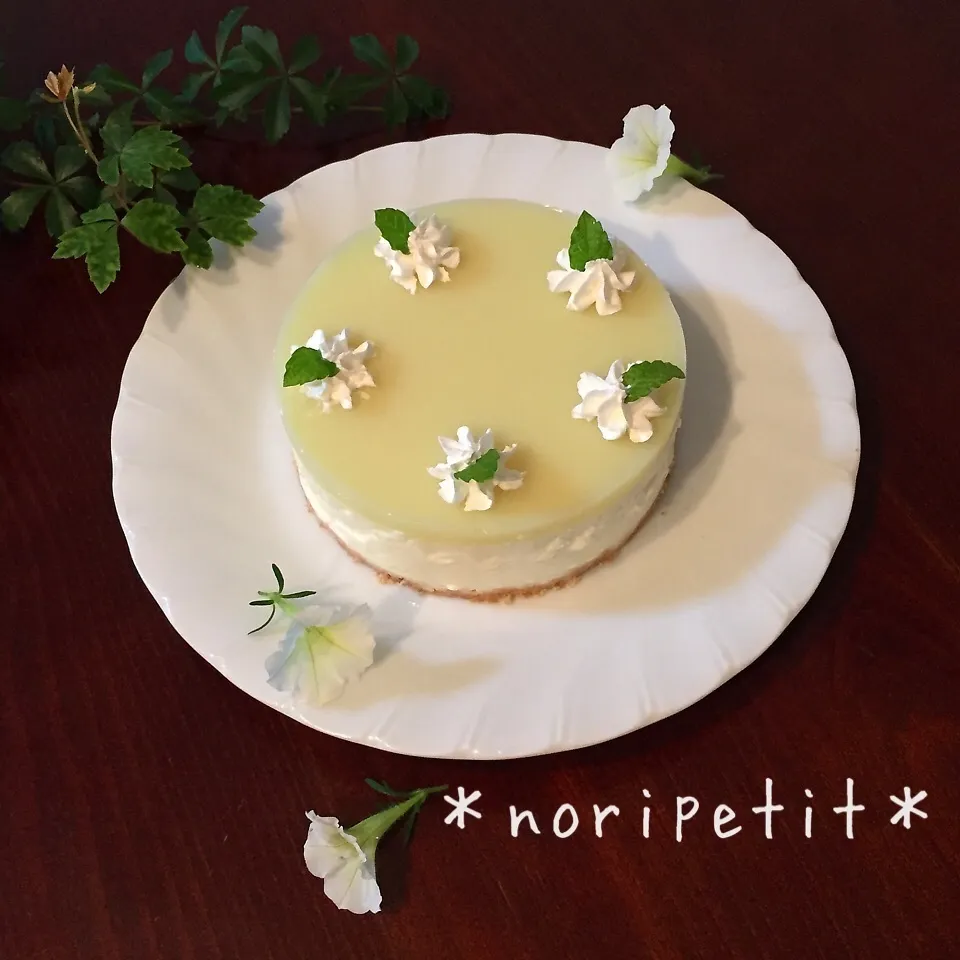 Snapdishの料理写真:超〜簡単♡kiriとヨーグルトdeメロンカルピスレアチーズ♡|noripetit(のりP)さん