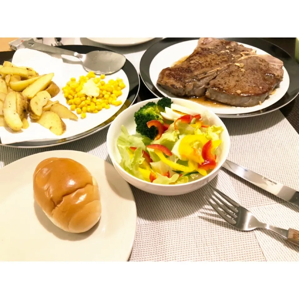 Snapdishの料理写真:Tボーンステーキ|うたままさん