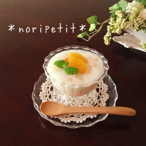 Snapdishの料理写真:基本の材料3つ♡レンチンde簡単〜ふるふるぅブラマンジェ♡|noripetit(のりP)さん