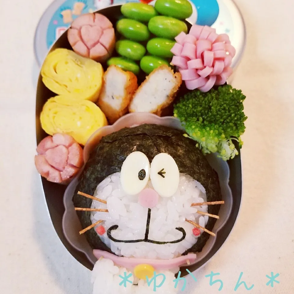 Snapdishの料理写真:幼稚園弁当☆ドラえもんキャラ弁|ゆかちんさん