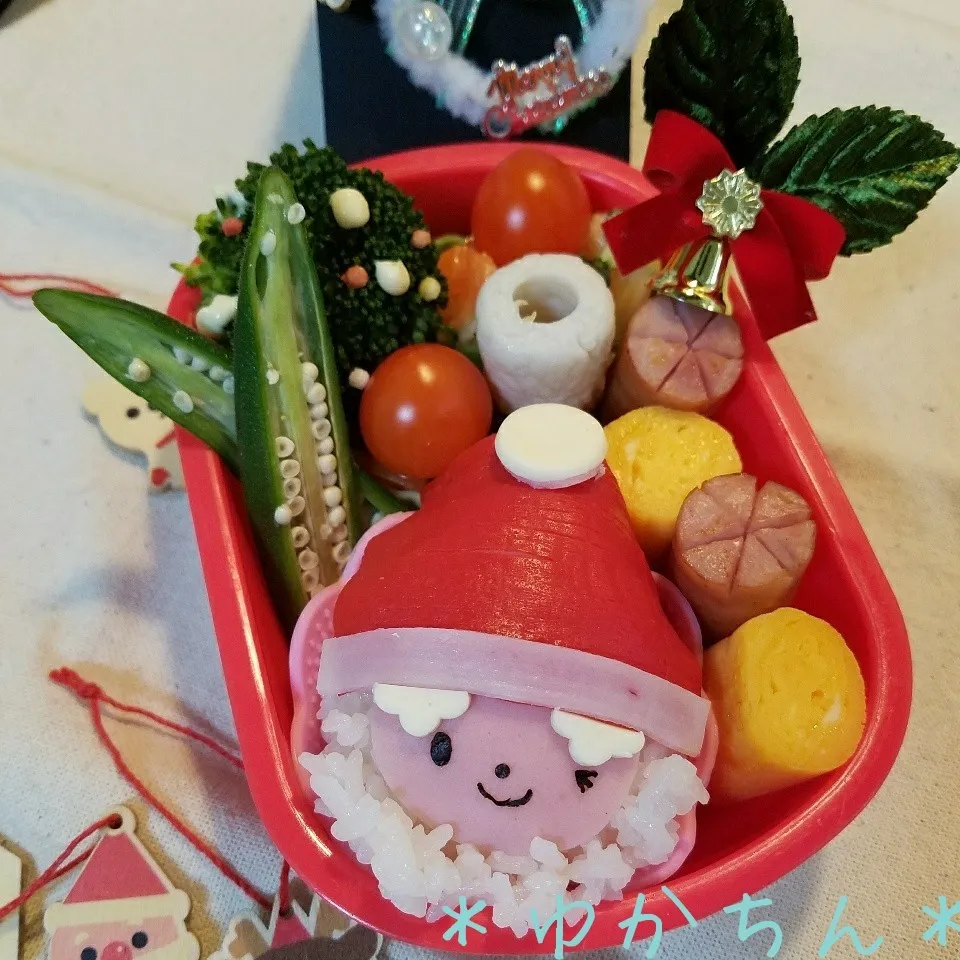 Snapdishの料理写真:幼稚園弁当☆サンタクロース＊キャラ弁|ゆかちんさん