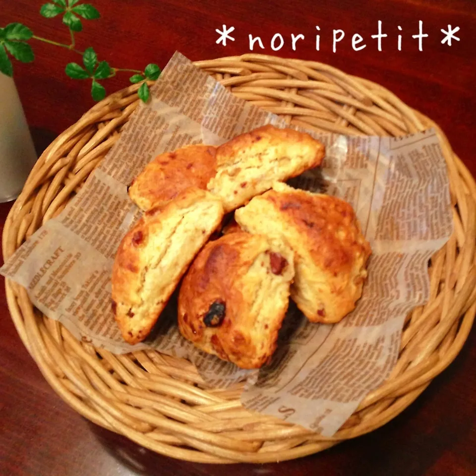 混ぜて焼くだけ〜バナナ＆チョコチャンクスコーン♡|noripetit(のりP)さん