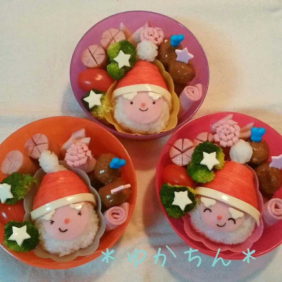 Snapdishの料理写真:おうちご飯☆サンタさんのクリスマス弁当風＊キャラプレート|ゆかちんさん