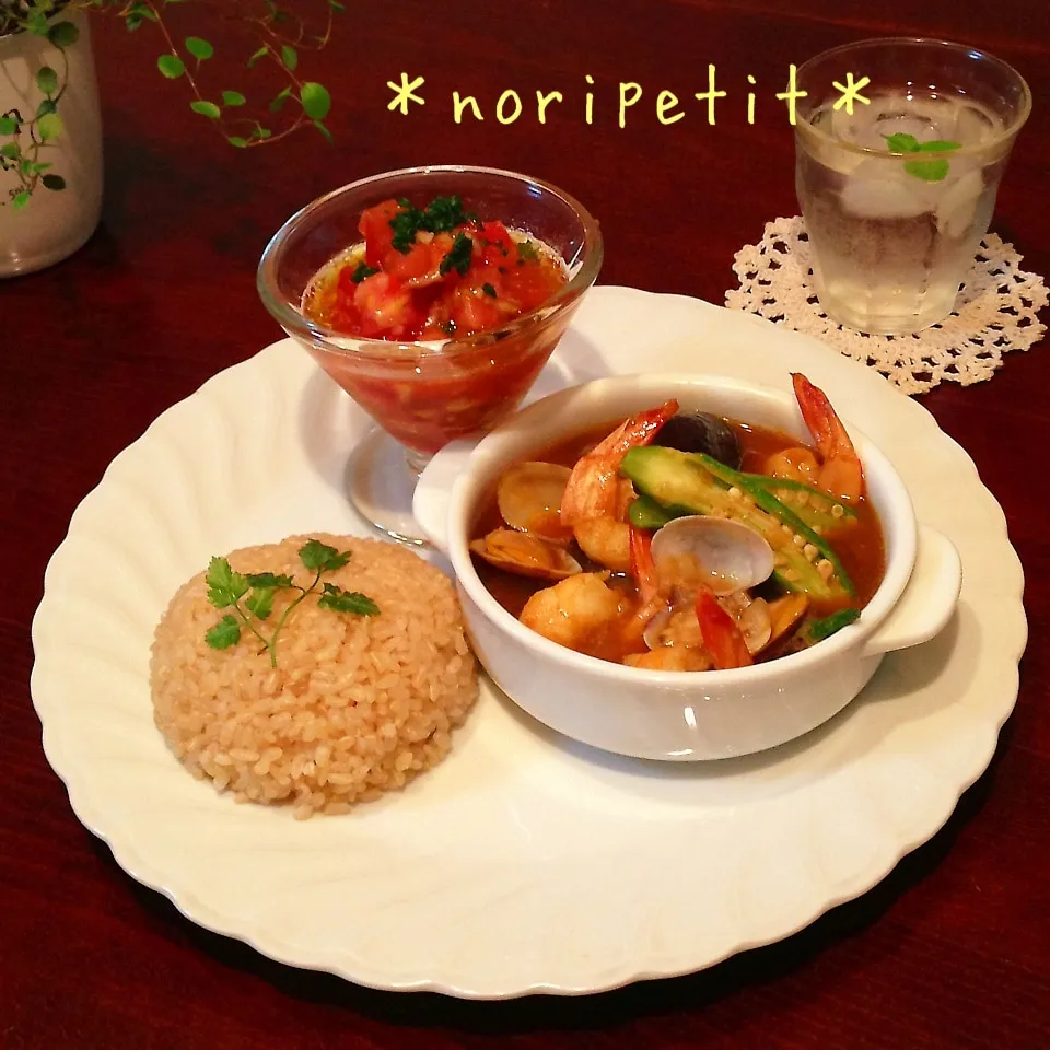 チャチャっと簡単ヘルシー夏野菜とシーフードのスープカレー♡|noripetit(のりP)さん