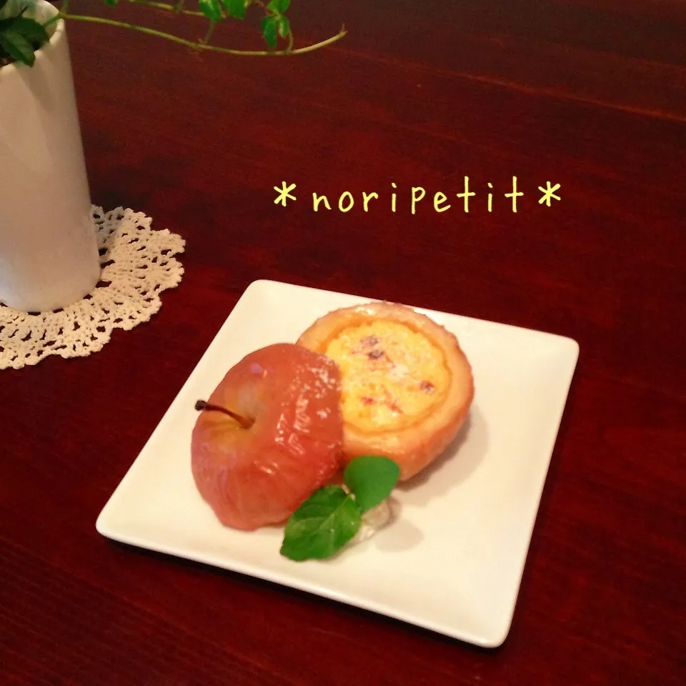 簡単！丸ごとリンゴdeベイクドチーズケーキ♡|noripetit(のりP)さん