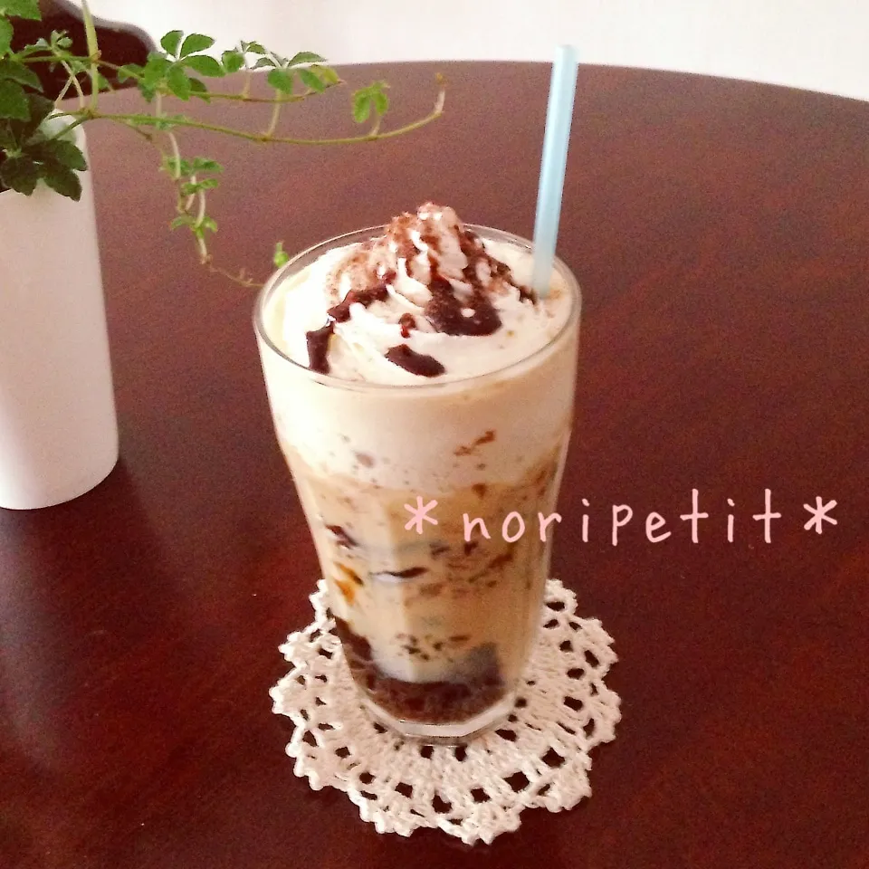 簡単！1分cafeスイーツdeコーヒージェリーフラペチーノ♪|noripetit(のりP)さん