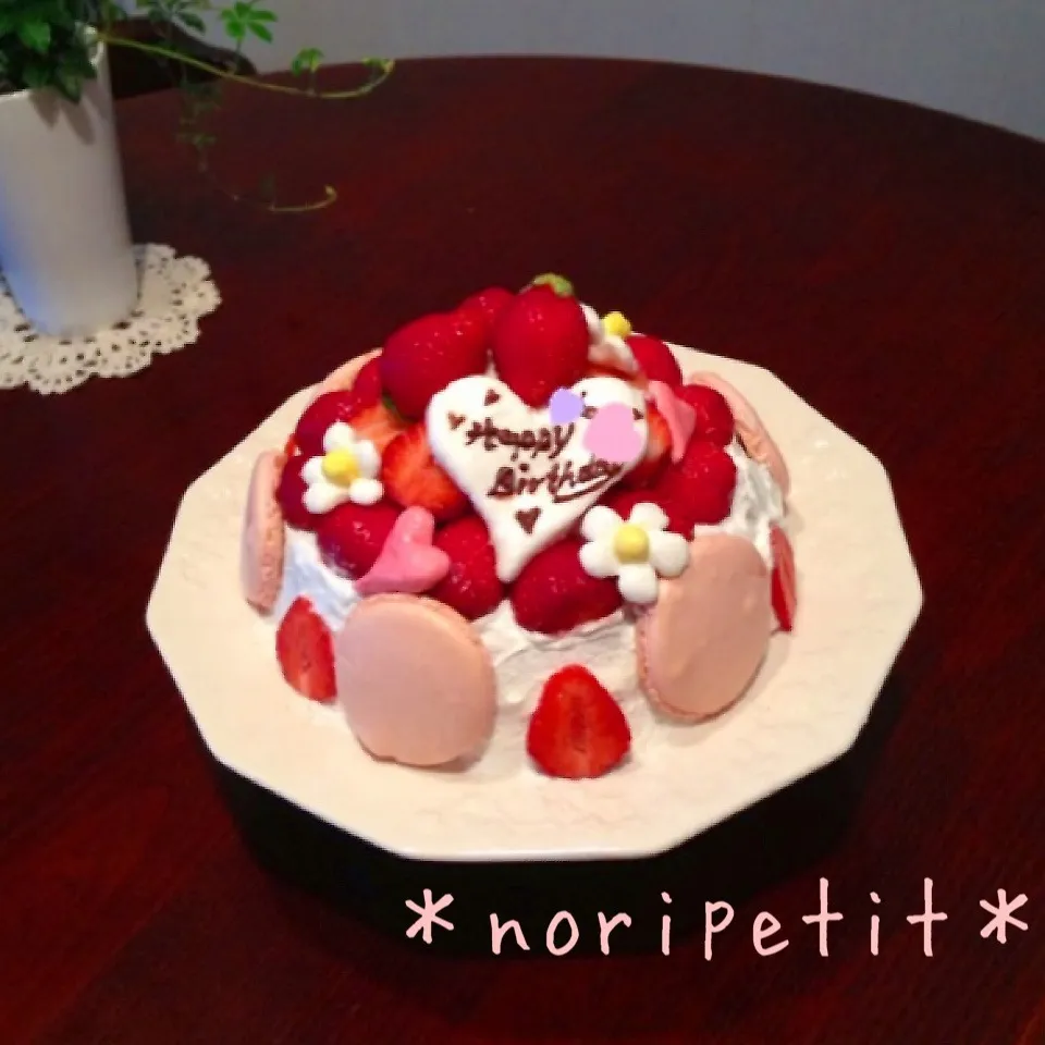 Snapdishの料理写真:いちごいっぱいの♡Birthday Cake♡|noripetit(のりP)さん