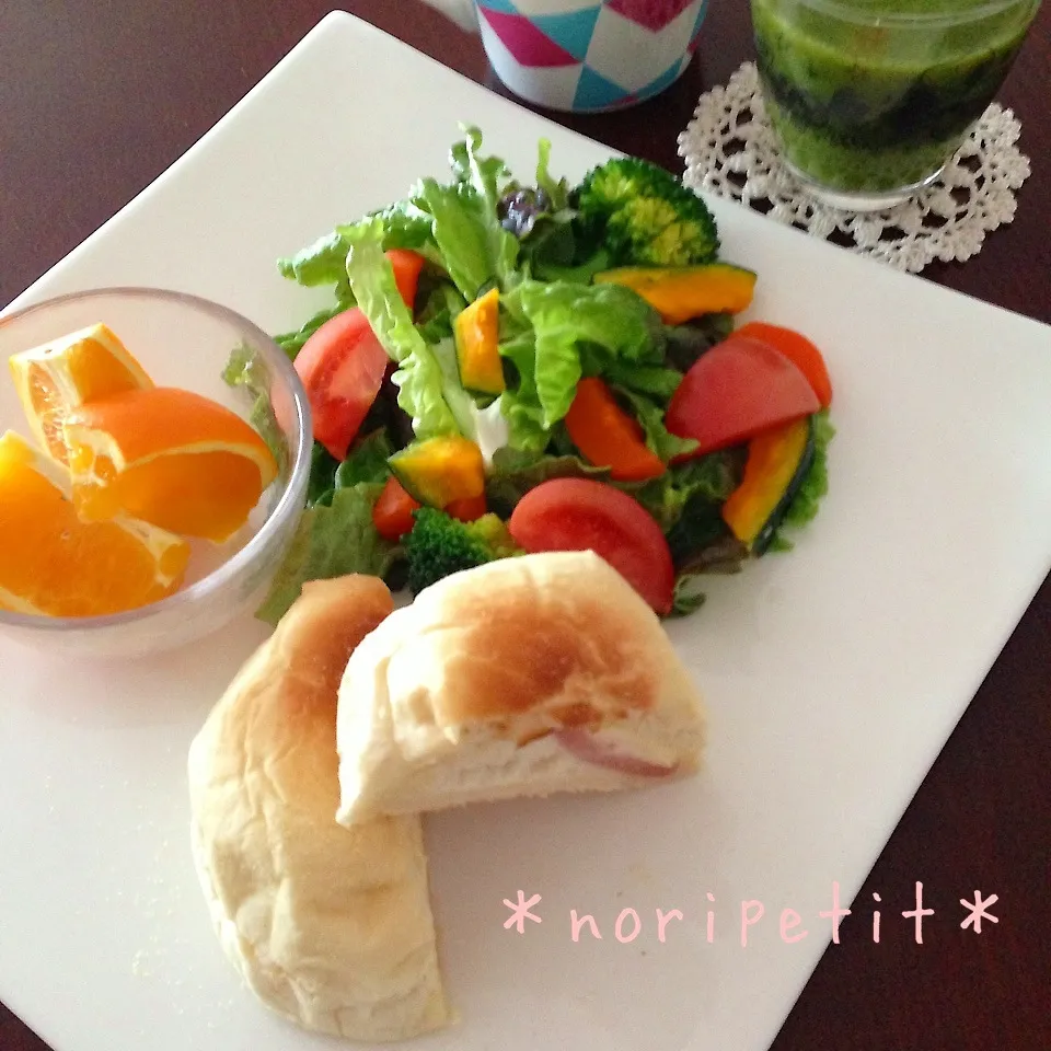 Snapdishの料理写真:お野菜もたっぷりマフィンdeランチ♪|noripetit(のりP)さん