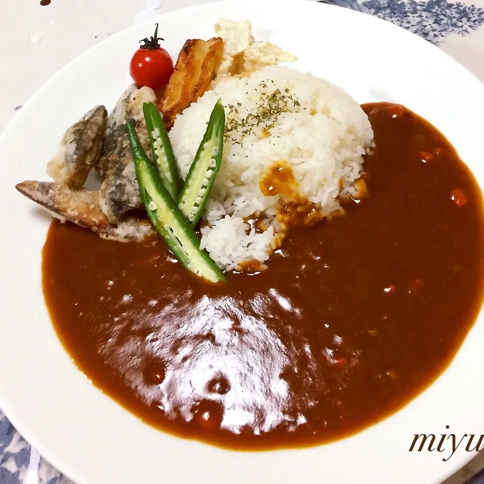 Snapdishの料理写真:鯖の竜田揚げカレー|miyuっちさん