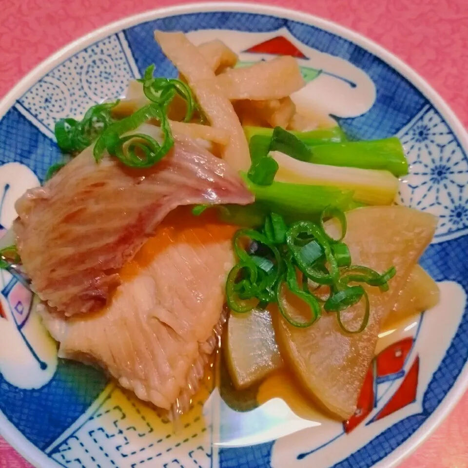 Snapdishの料理写真:❤コラーゲン🔸🔷かすべと野菜の煮付け🔷🔸|@きなこさん