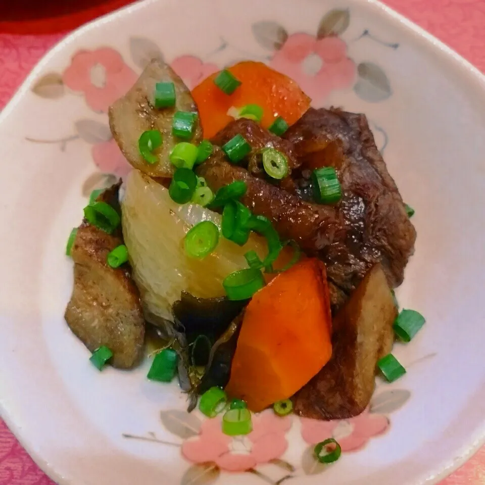 炊飯器で簡単⭐牛すじ&根菜のバルサミコ煮込み|@きなこさん