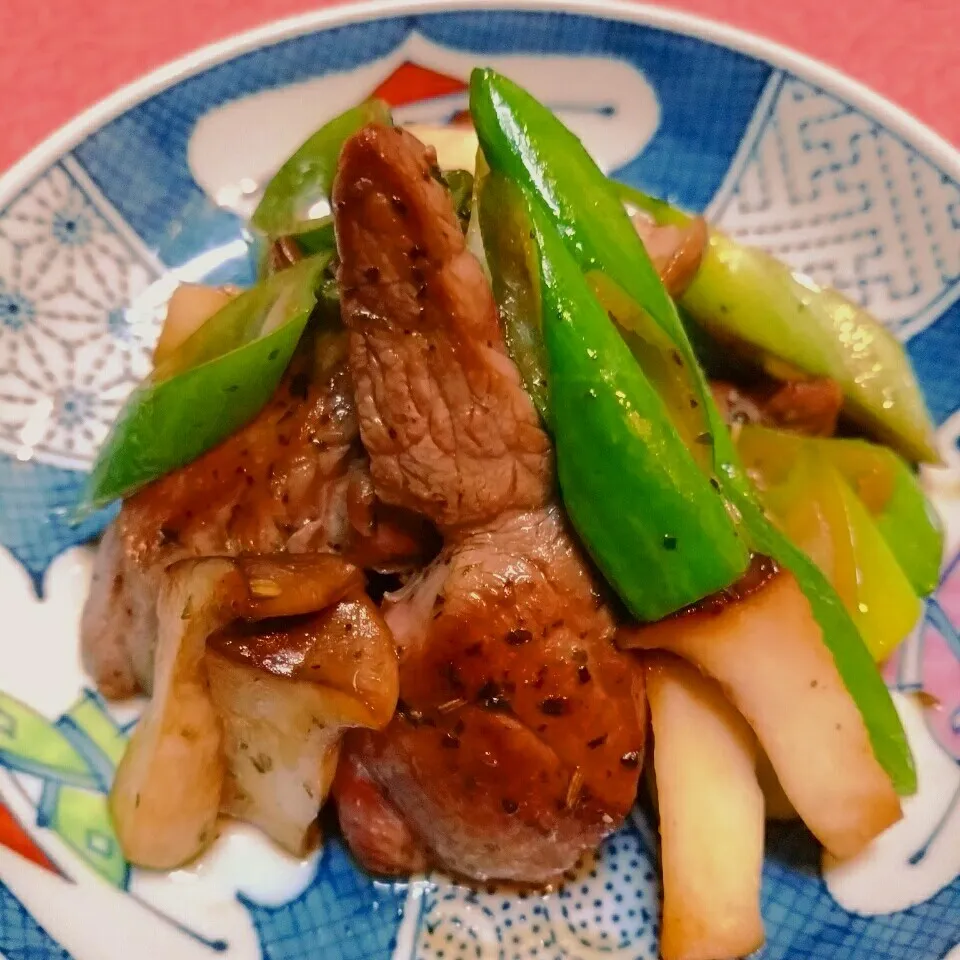 Snapdishの料理写真:ラムもも肉のバジル焼き|@きなこさん