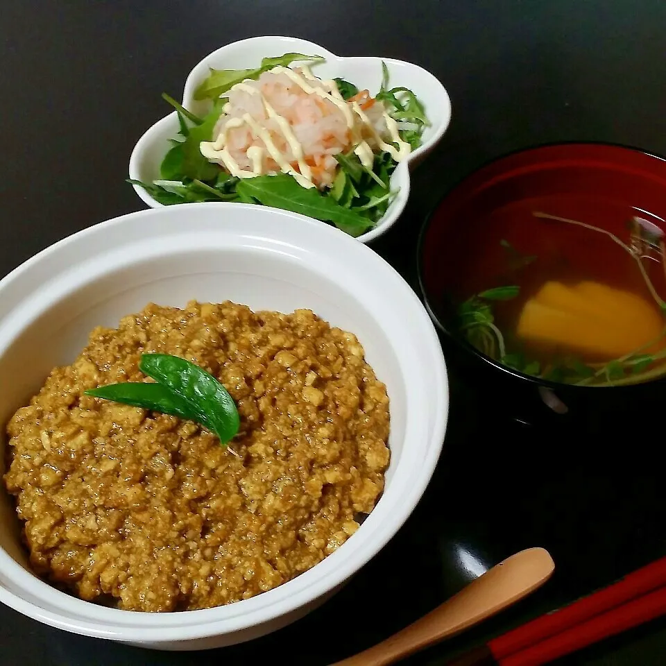 豆腐と挽き肉のカレー丼|Yukiさん