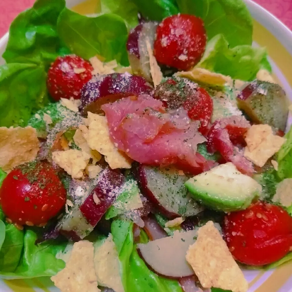 生ハムと🍠さつまいもの🍠具沢山なサラダ|@きなこさん