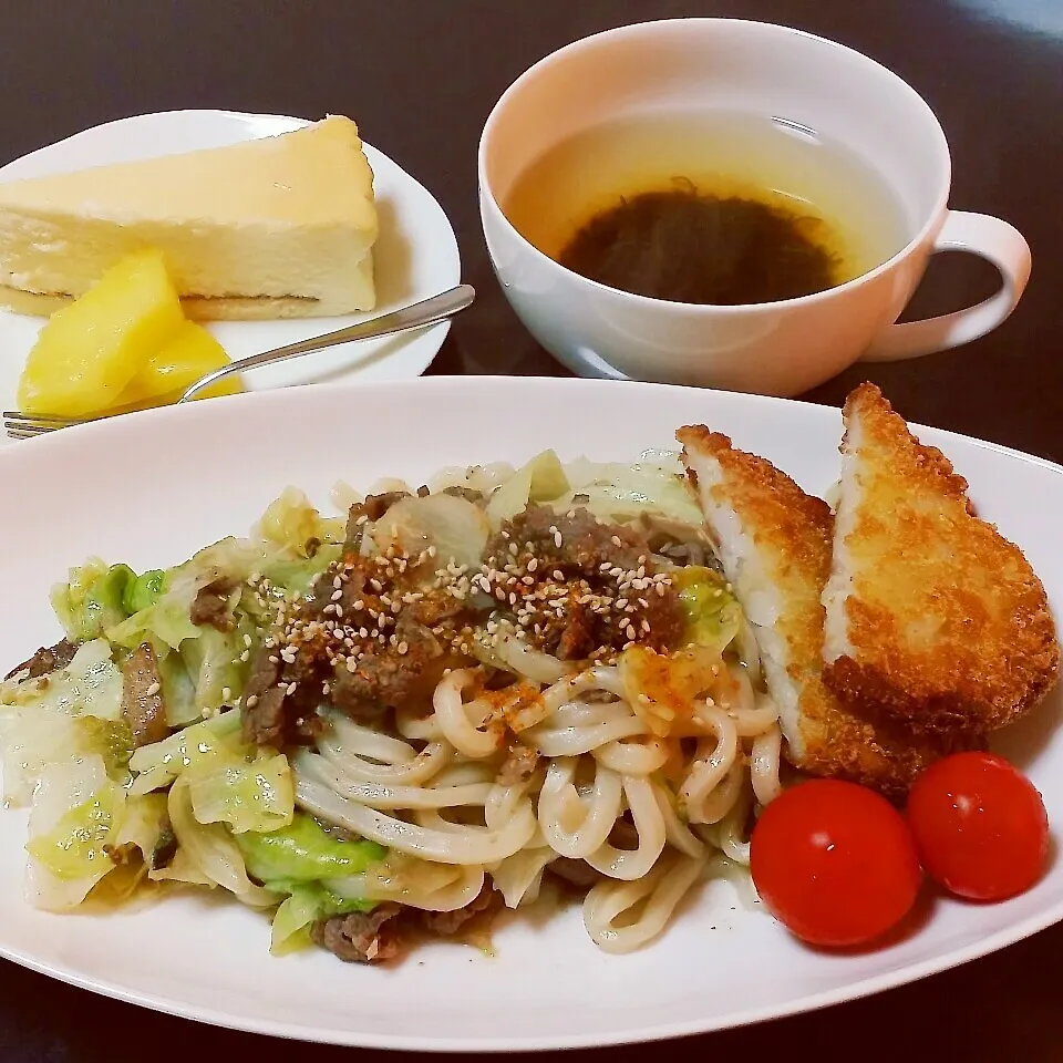 レタス入りコストコのプルコギ焼きうどん|Yukiさん