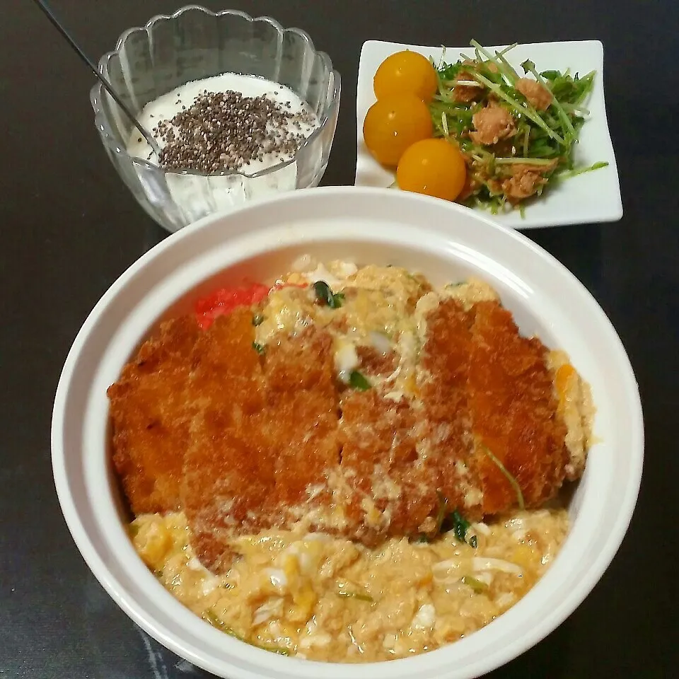 Snapdishの料理写真:カツとじ丼|Yukiさん