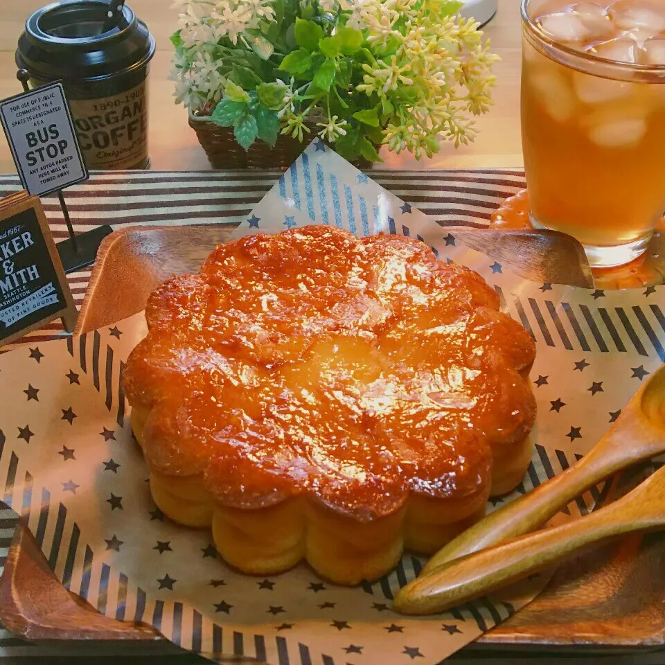 お花のかたちのチーズケーキ🌼|モゥモゥパラダイスさん