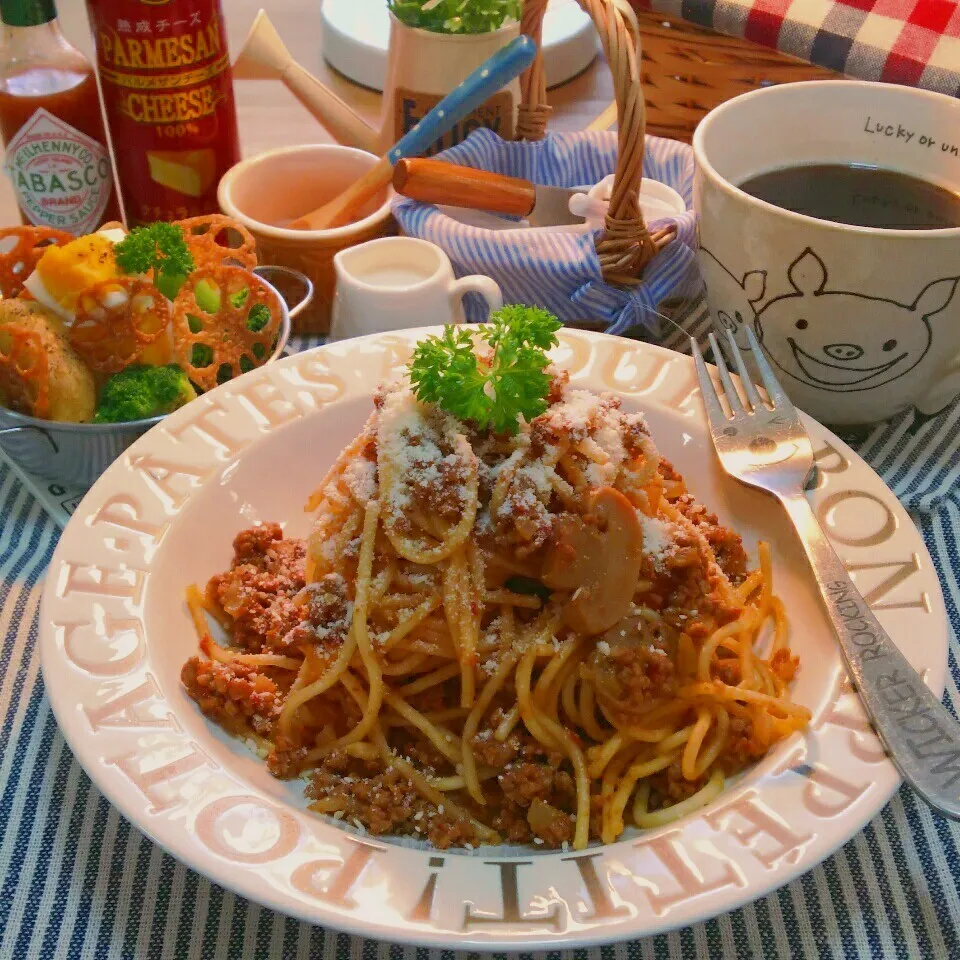 ボロネーゼのおひるごはんでタンポポちゃんおめでとう💐✨💐|モゥモゥパラダイスさん