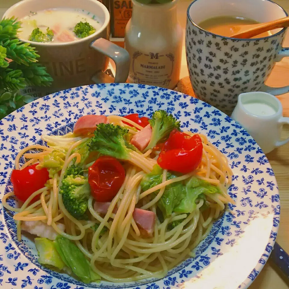 Snapdishの料理写真:ササッと簡単に♪春野菜のペペロンチーノ|モゥモゥパラダイスさん