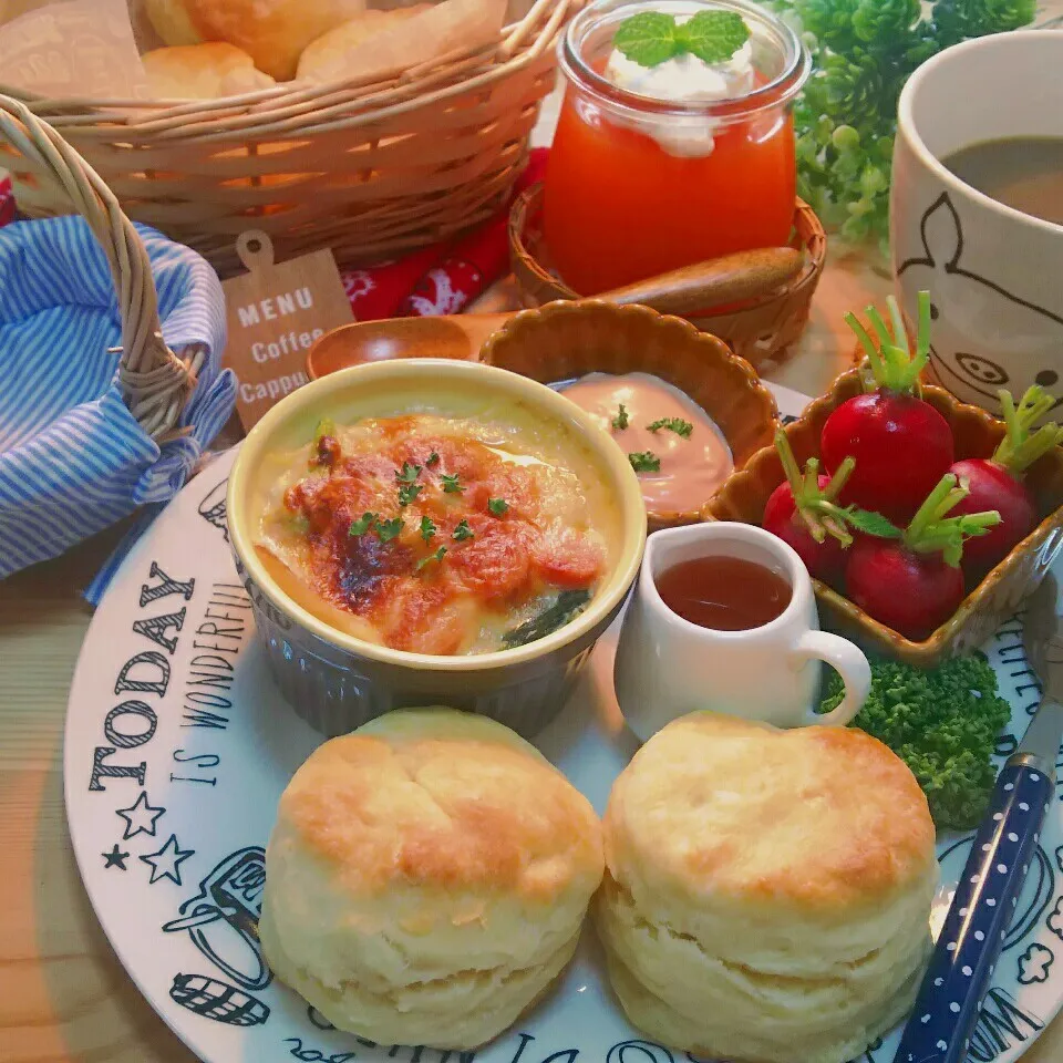 スコーンとキャロットゼリーのランチ🍴|モゥモゥパラダイスさん