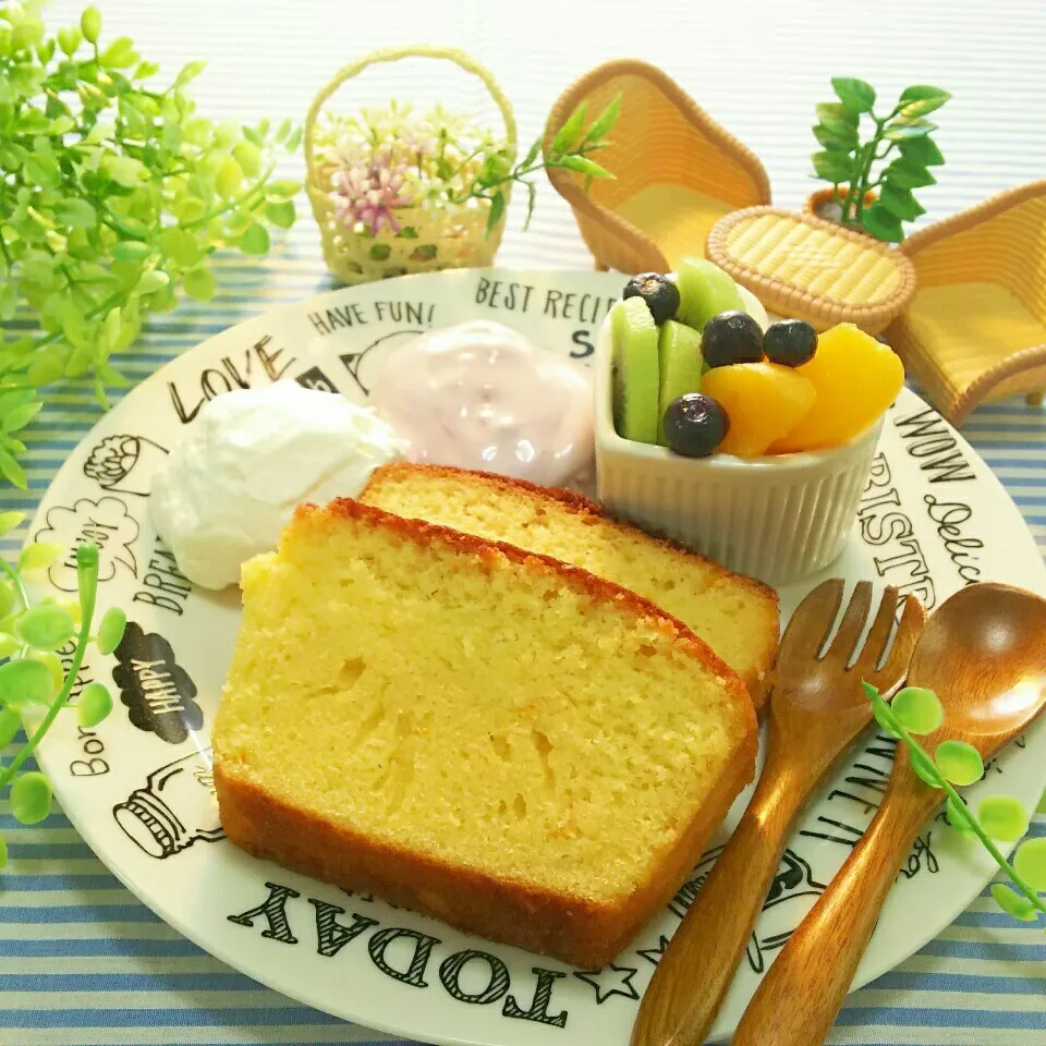 パウンドケーキのおやつプレート|モゥモゥパラダイスさん