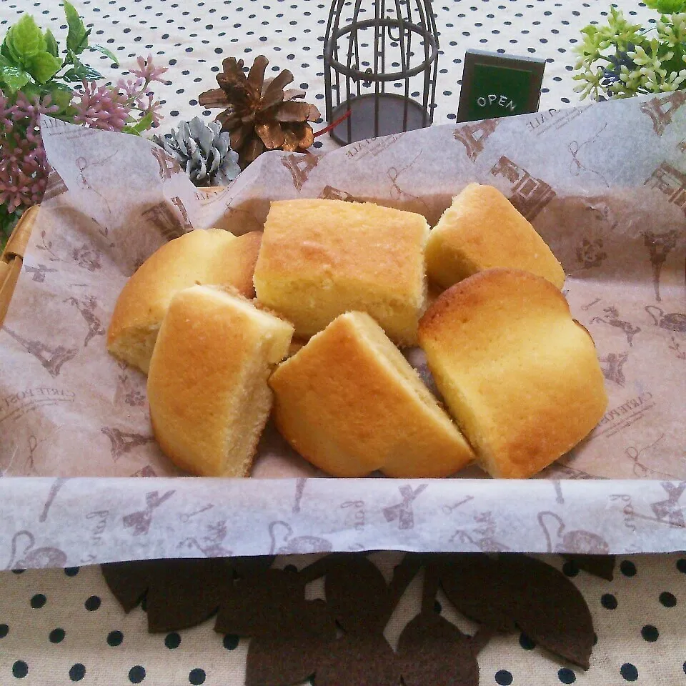 えこさんの市販の食パンで作る即席スイートブールのちぎりパン♡|モゥモゥパラダイスさん