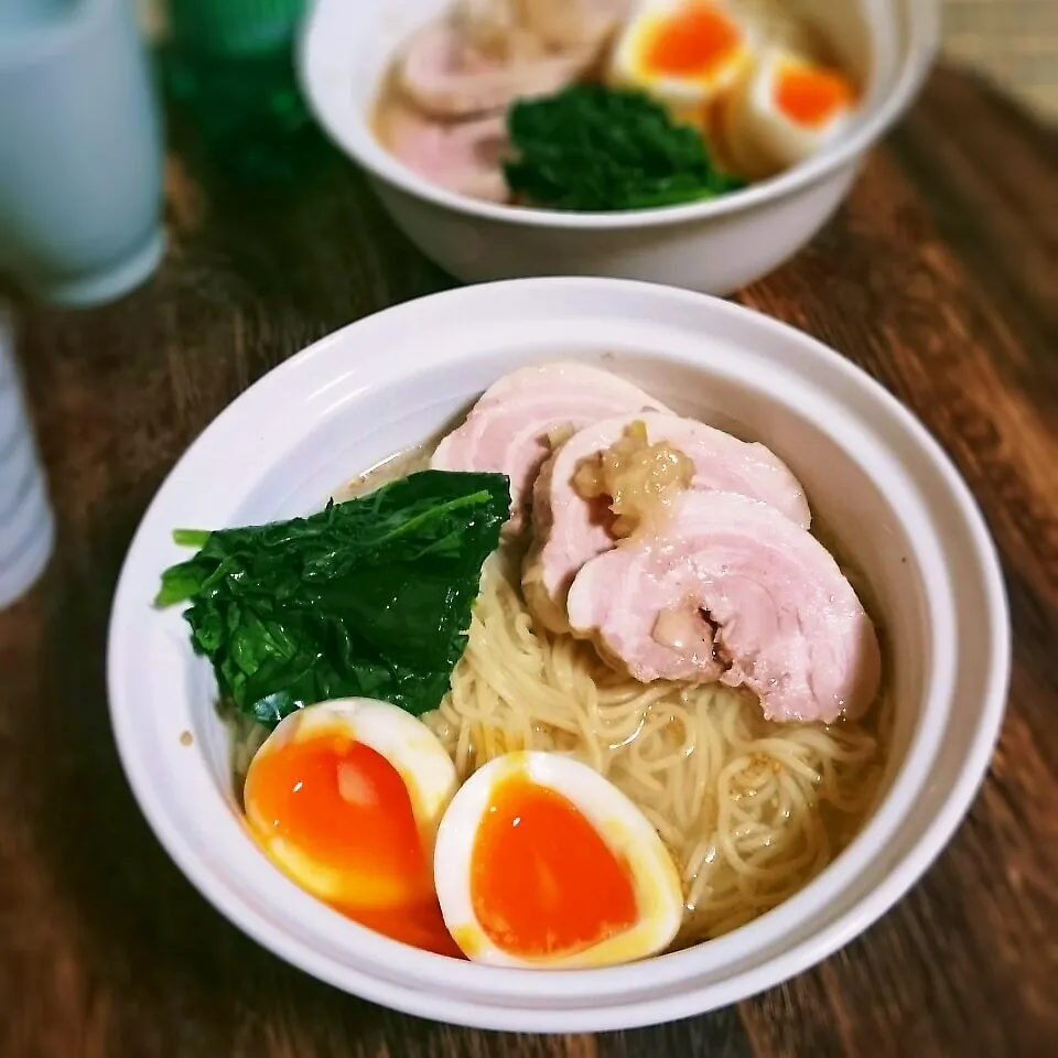 ネギ塩チャーシューで塩ラーメン|こはくさん