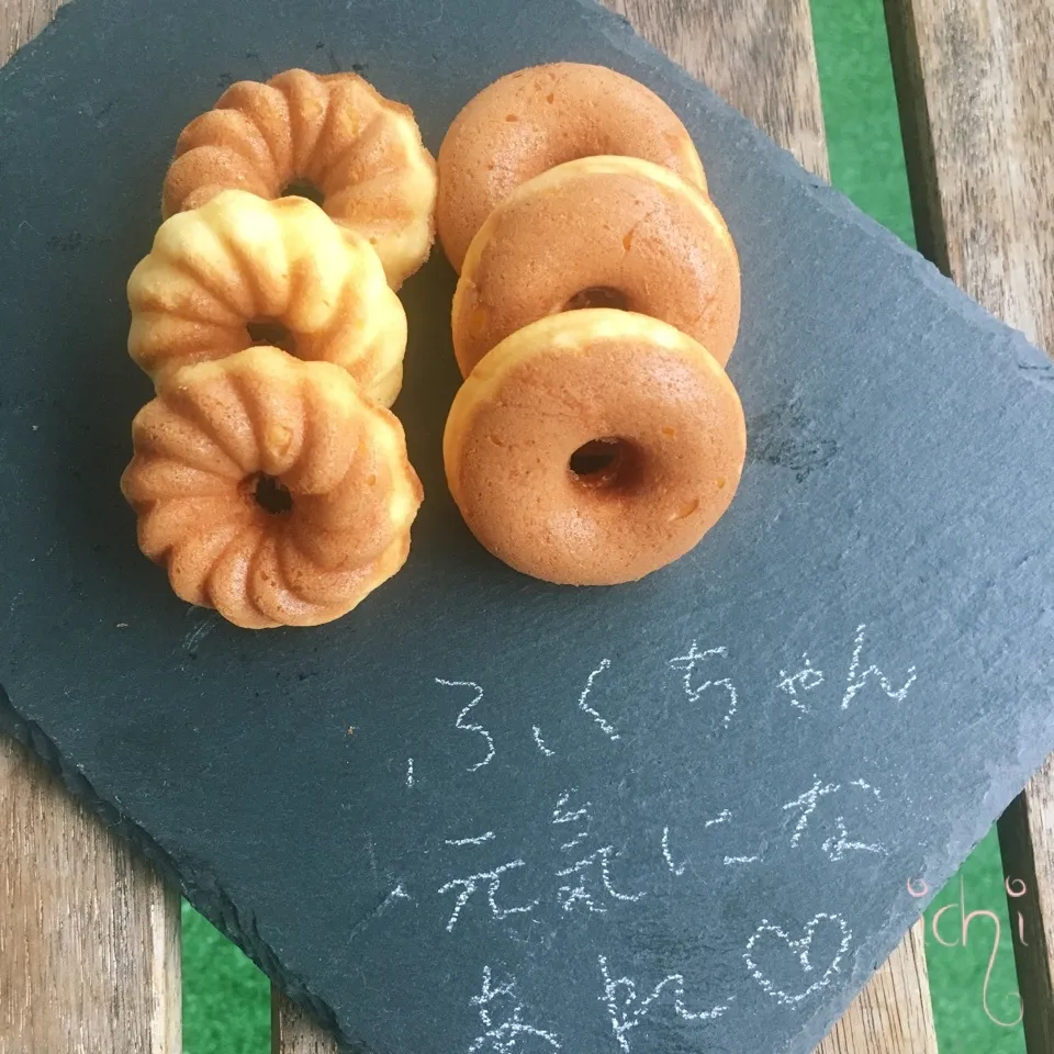 Snapdishの料理写真:ミニドーナッツ🍩✨✨|いちさん