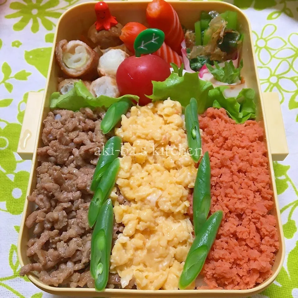 Snapdishの料理写真:息子と旦那さんのお弁当〜〜(= '艸')|アキーバさん