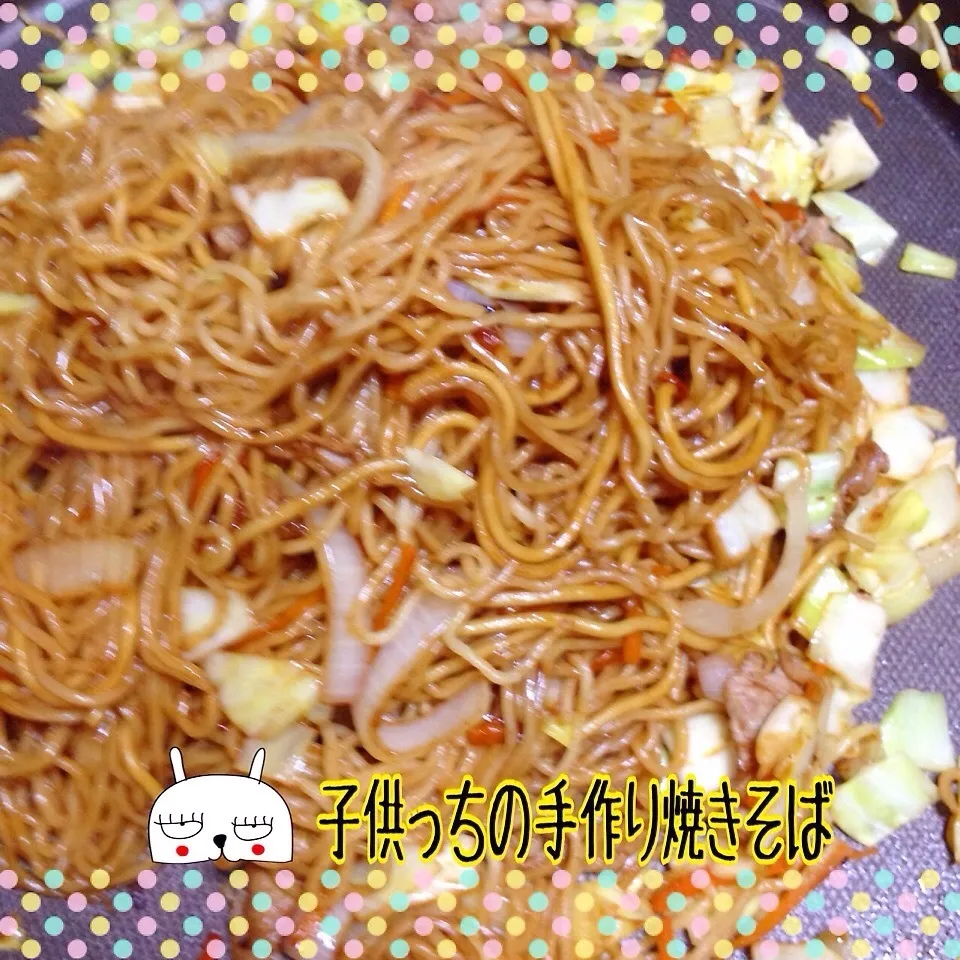 子供っちの手作り焼きそば＊ホットプレート|アキーバさん