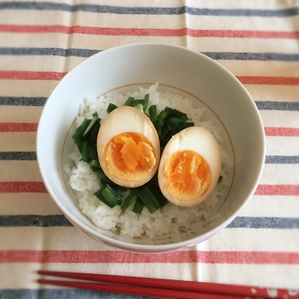 煮卵・ニラ塩ダレ丼|まおさん